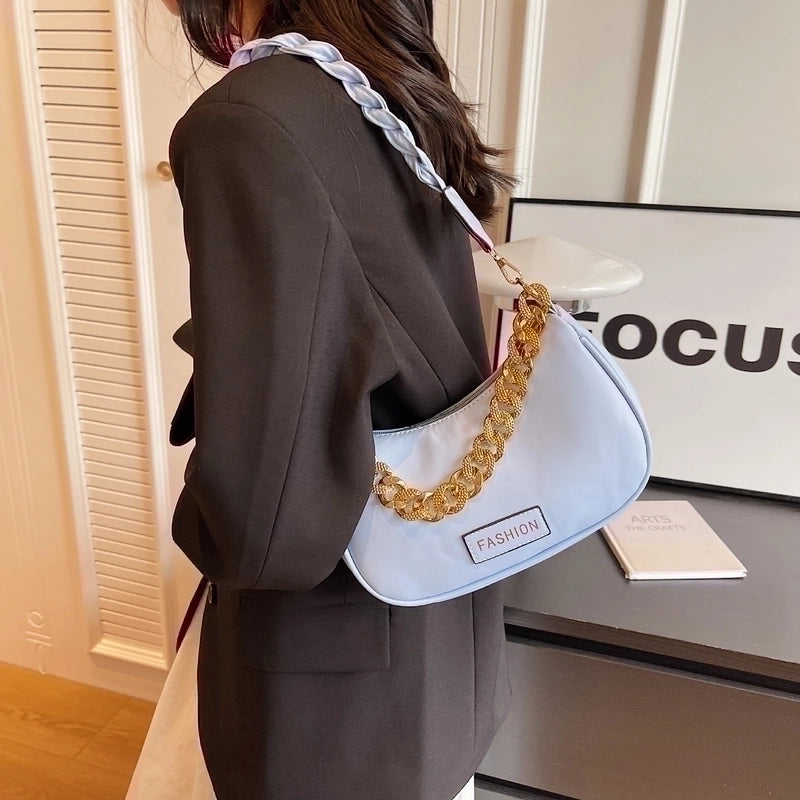 Women's Medium Pu Leather Solid Color Preppy Style Classic Style Dumpling Shape Zipper Shoulder Bag