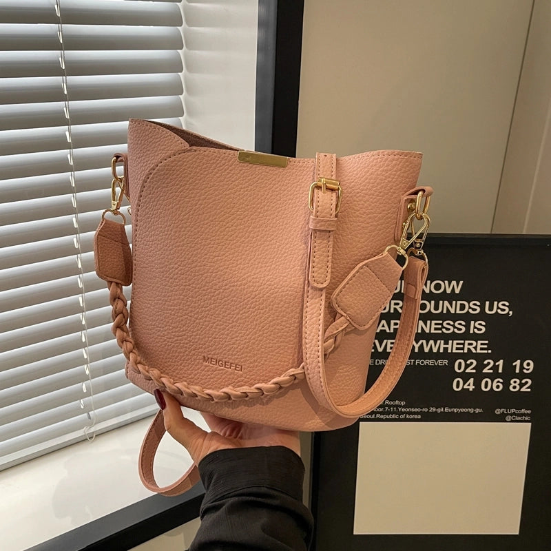 Women's Medium Pu Leather Solid Color Classic Style Sewing Thread Magnetic Buckle Bucket Bag