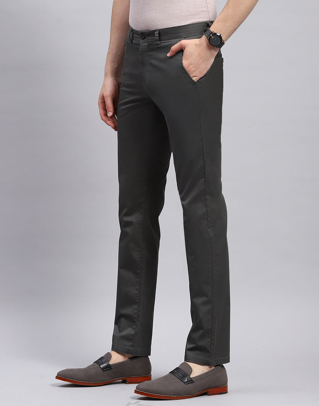 Men Olive Solid Regular Fit Trouser