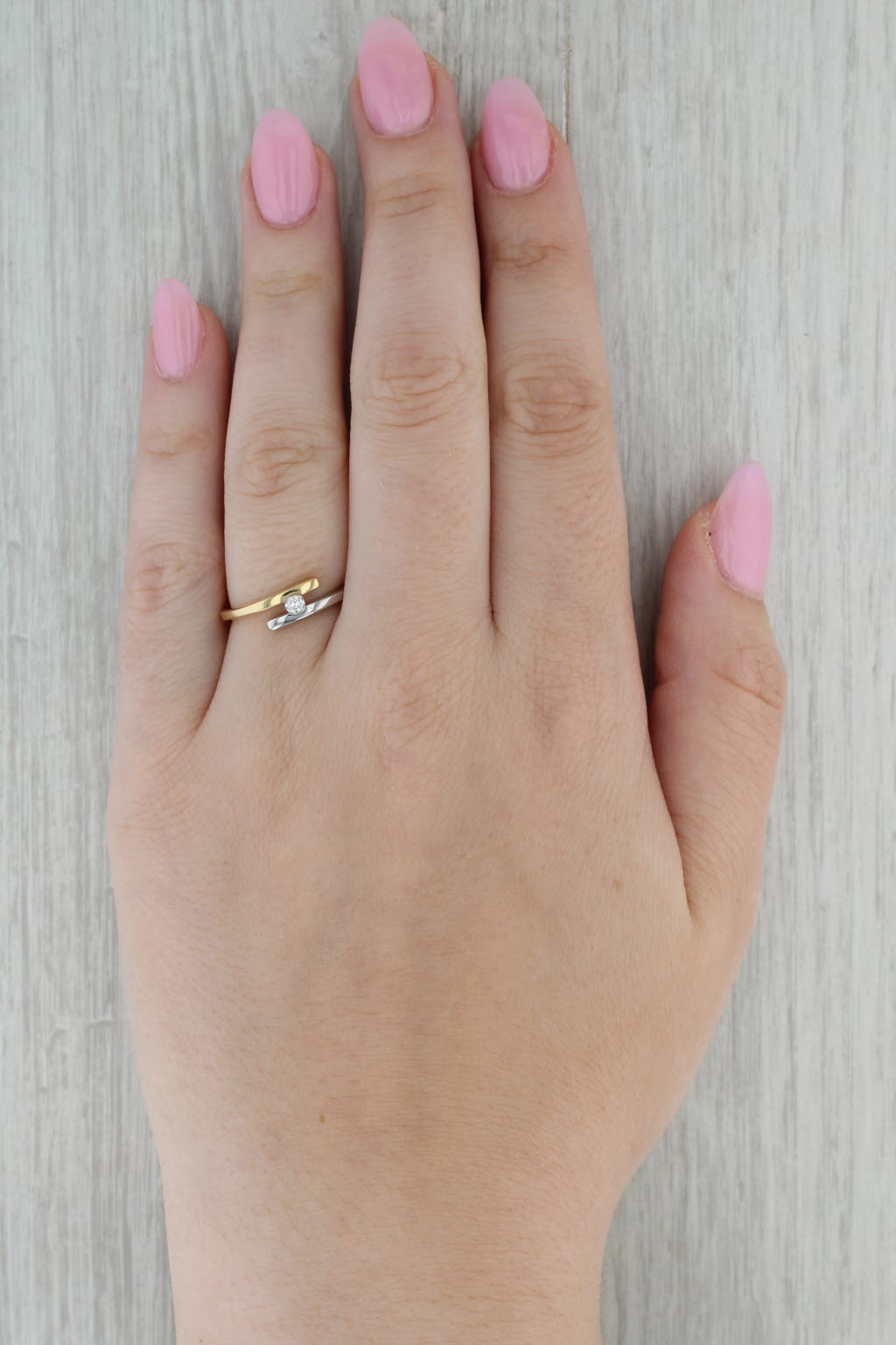 0.10ct Diamond Solitaire Bypass Ring 18k Yellow White Gold Size 7.75