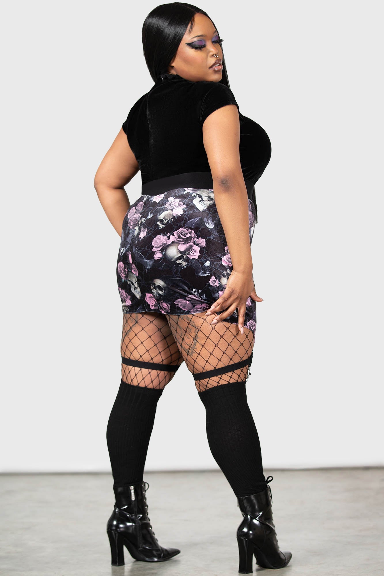 Cassandra Velvet Mini Skirt [BLACK/PINK]