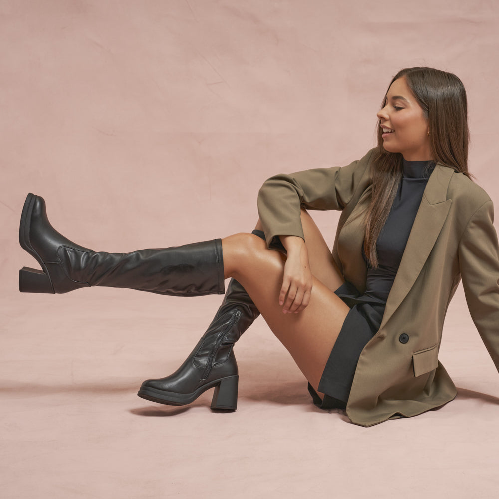 NIKKI HAUTE