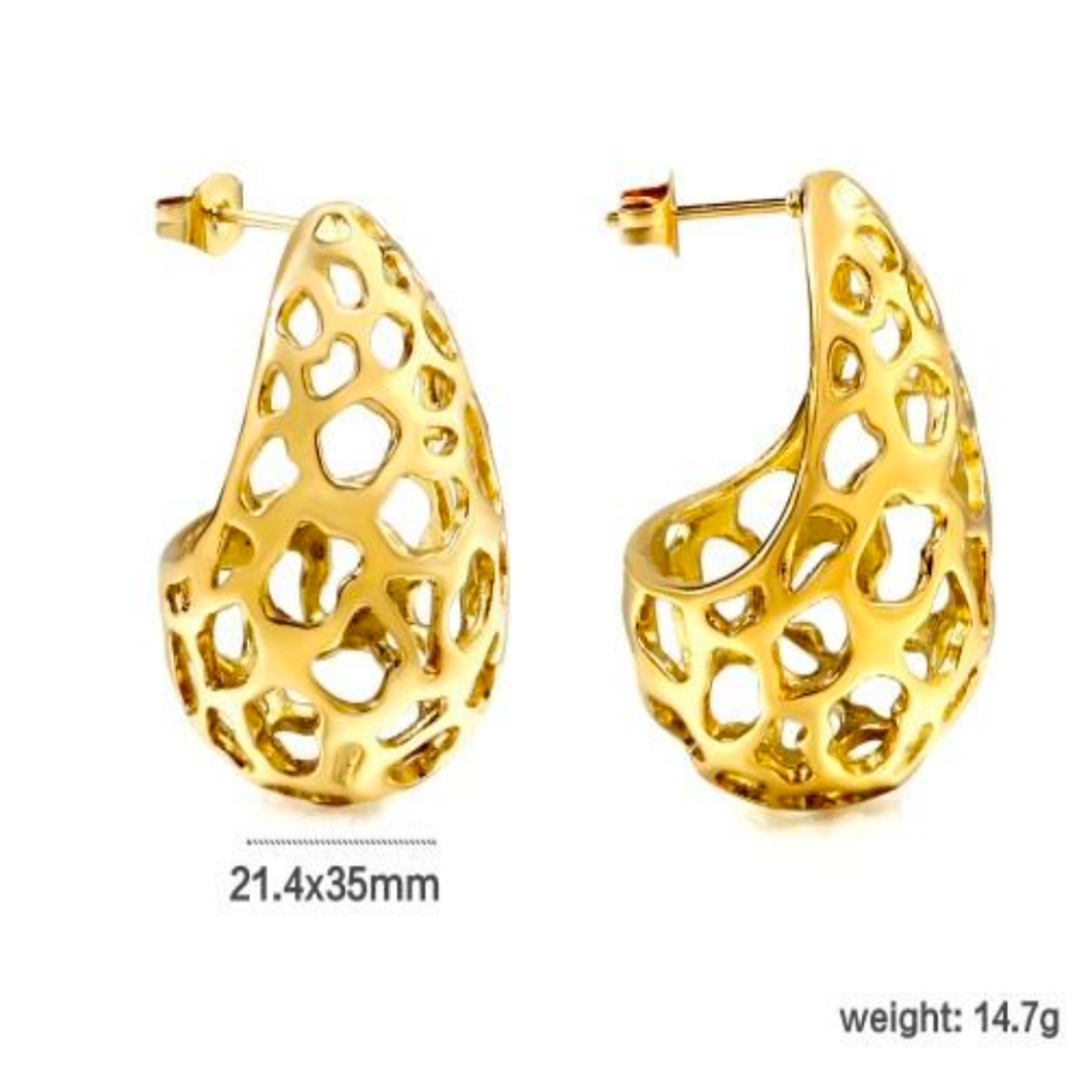 Hollowed tear drop studs - Gold