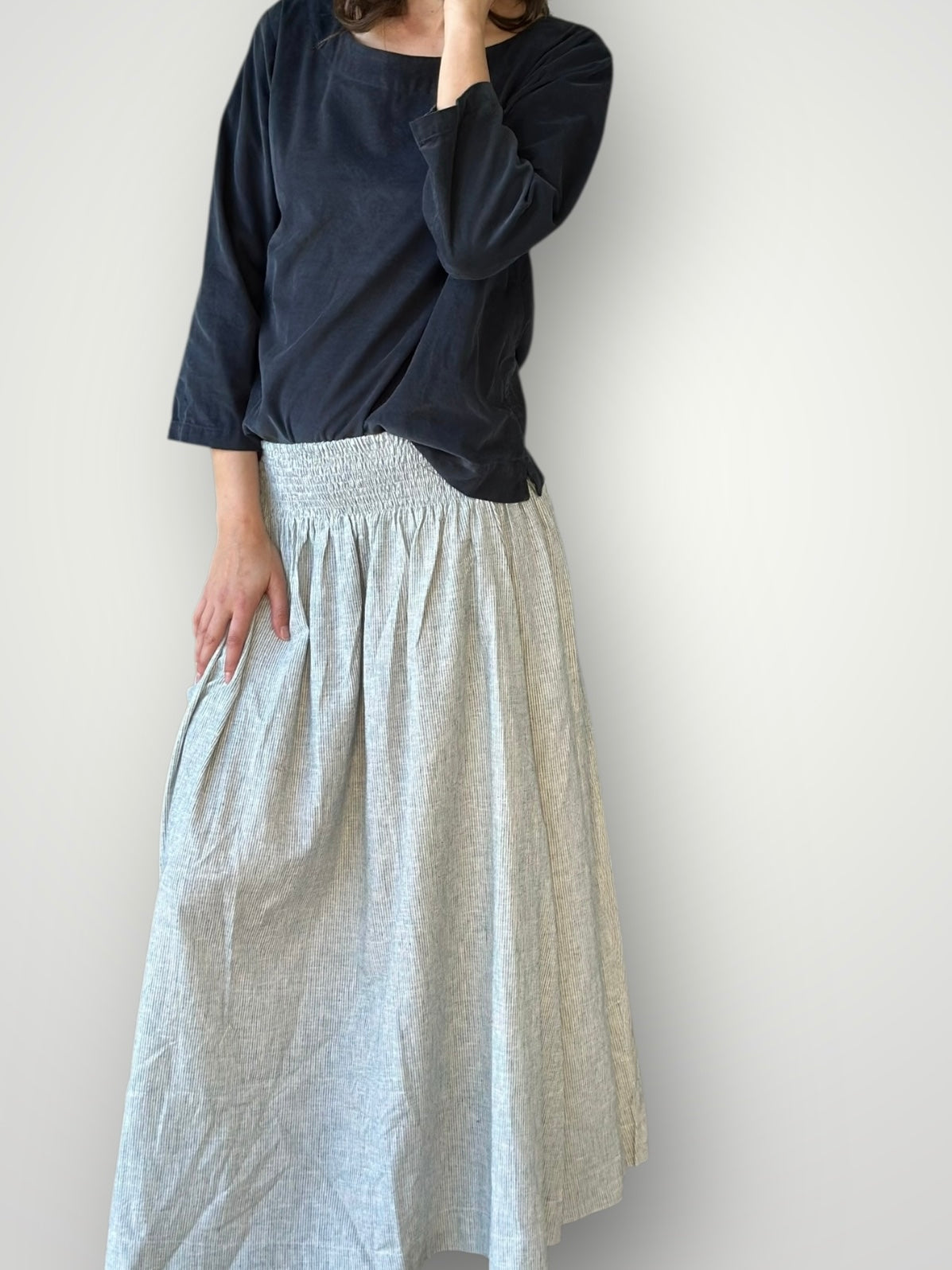 lulu skirt-fine grey stripe hemp