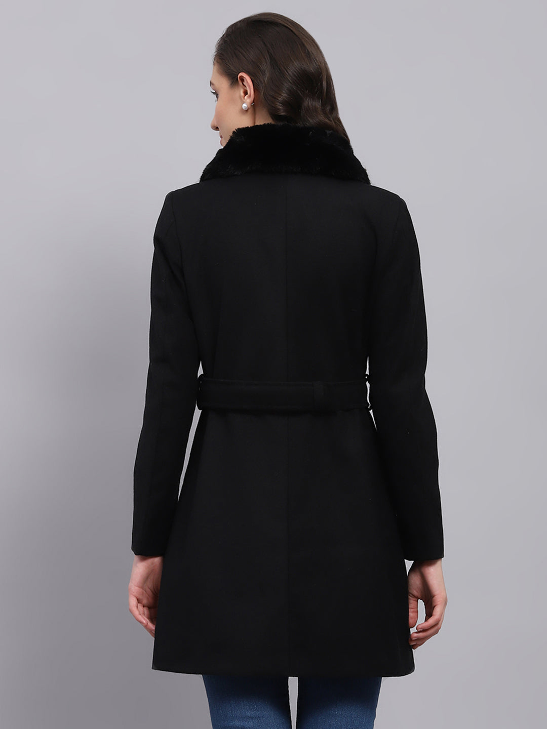 Women Black Solid Collar Full Sleeve Coat