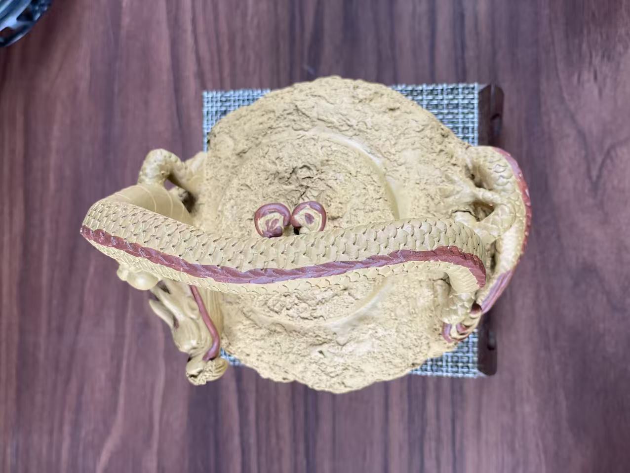 Yixing purple clay teapot with handle