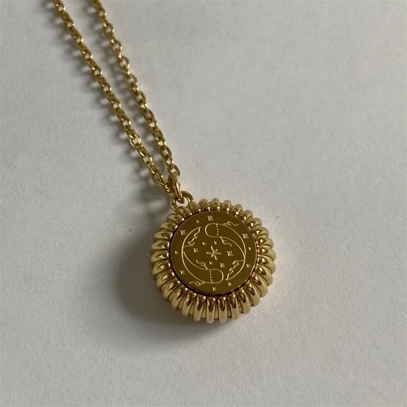 201 Stainless Steel 304 Stainless Steel Gold Plated Retro Plating Constellation Pendant Necklace