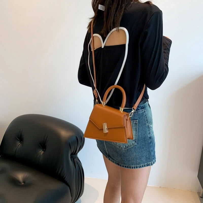 Women's Medium Pu Leather Solid Color Streetwear Lock Clasp Handbag Crossbody Bag