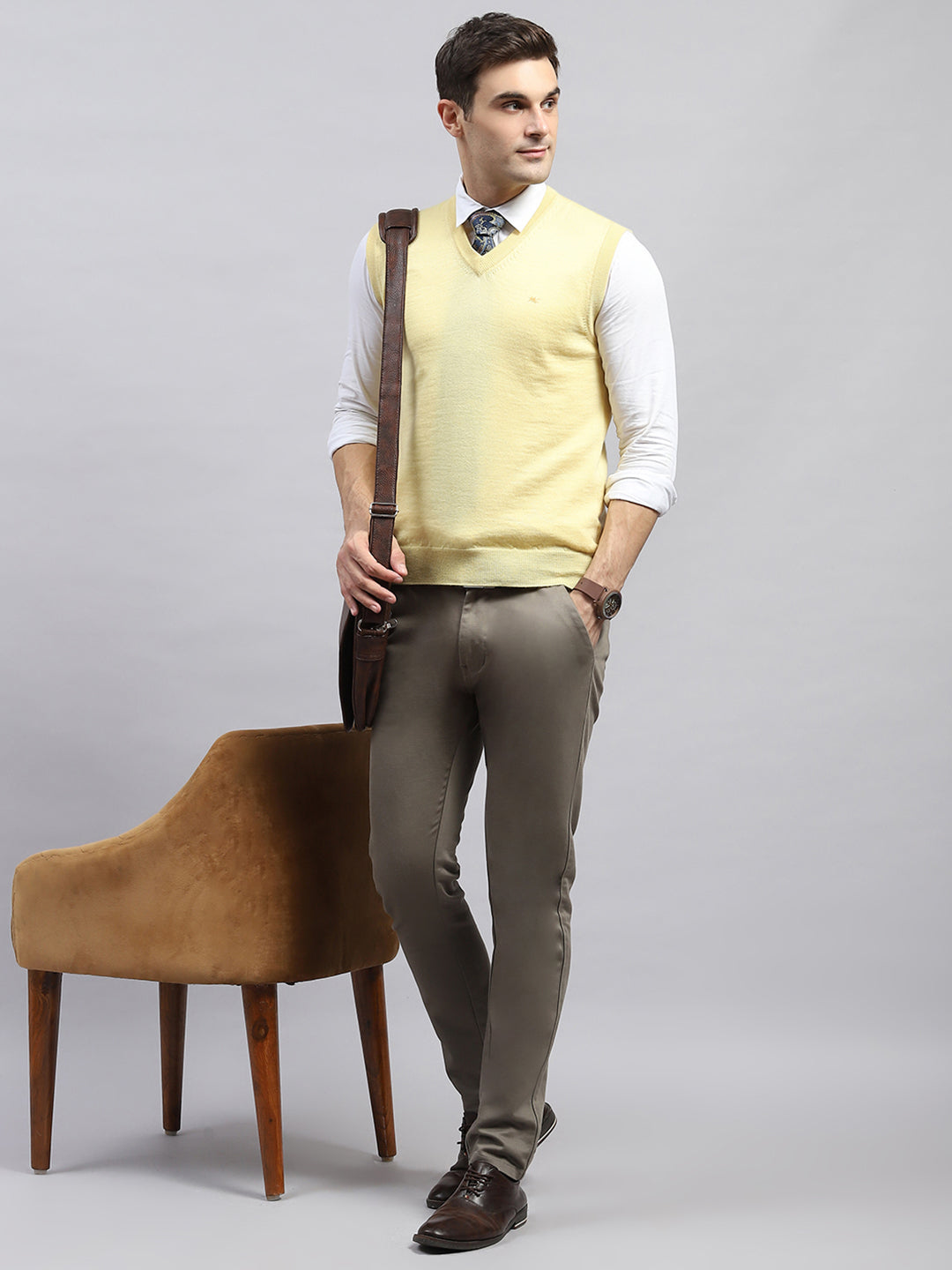 Men Yellow Solid V Neck Sleeveless Sweater