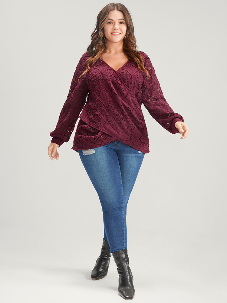 Solid Crossover Hem Lace Blouse