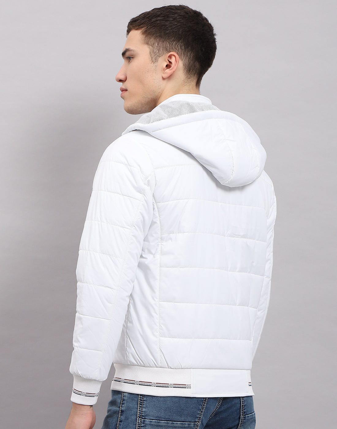 Men White Solid Hooded Full Sleeve Jacket