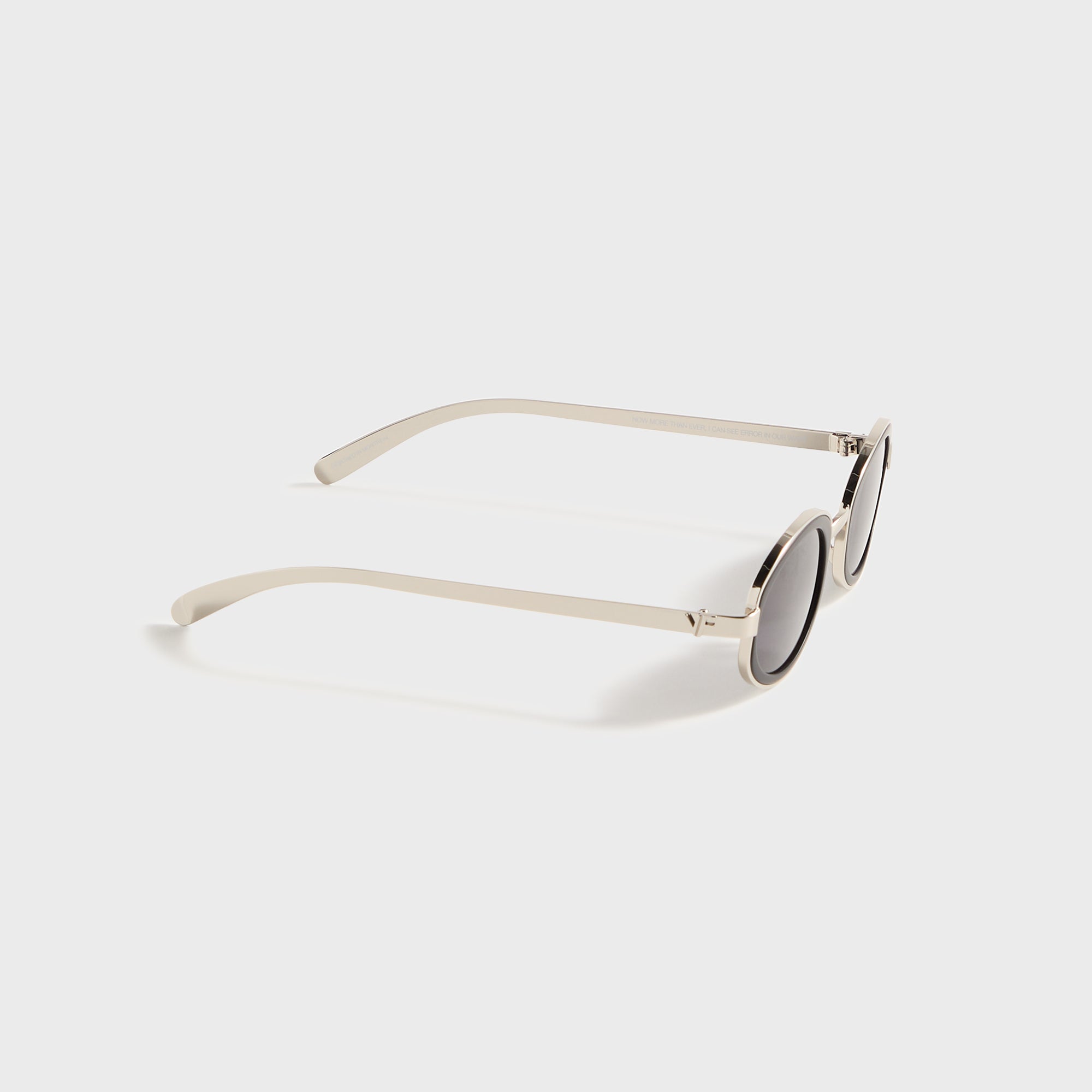 Vintage Frames Sincere 24KT - White Gold / Matte Black