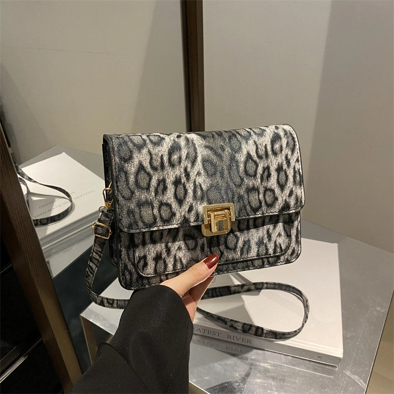 Women's Medium Pu Leather Color Block Streetwear Square Flip Cover Shoulder Bag