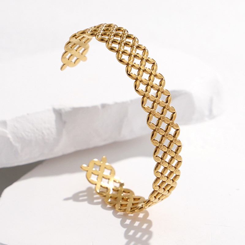 2 Pieces Expressive Stripe Stainless Steel Electroplating Bangles