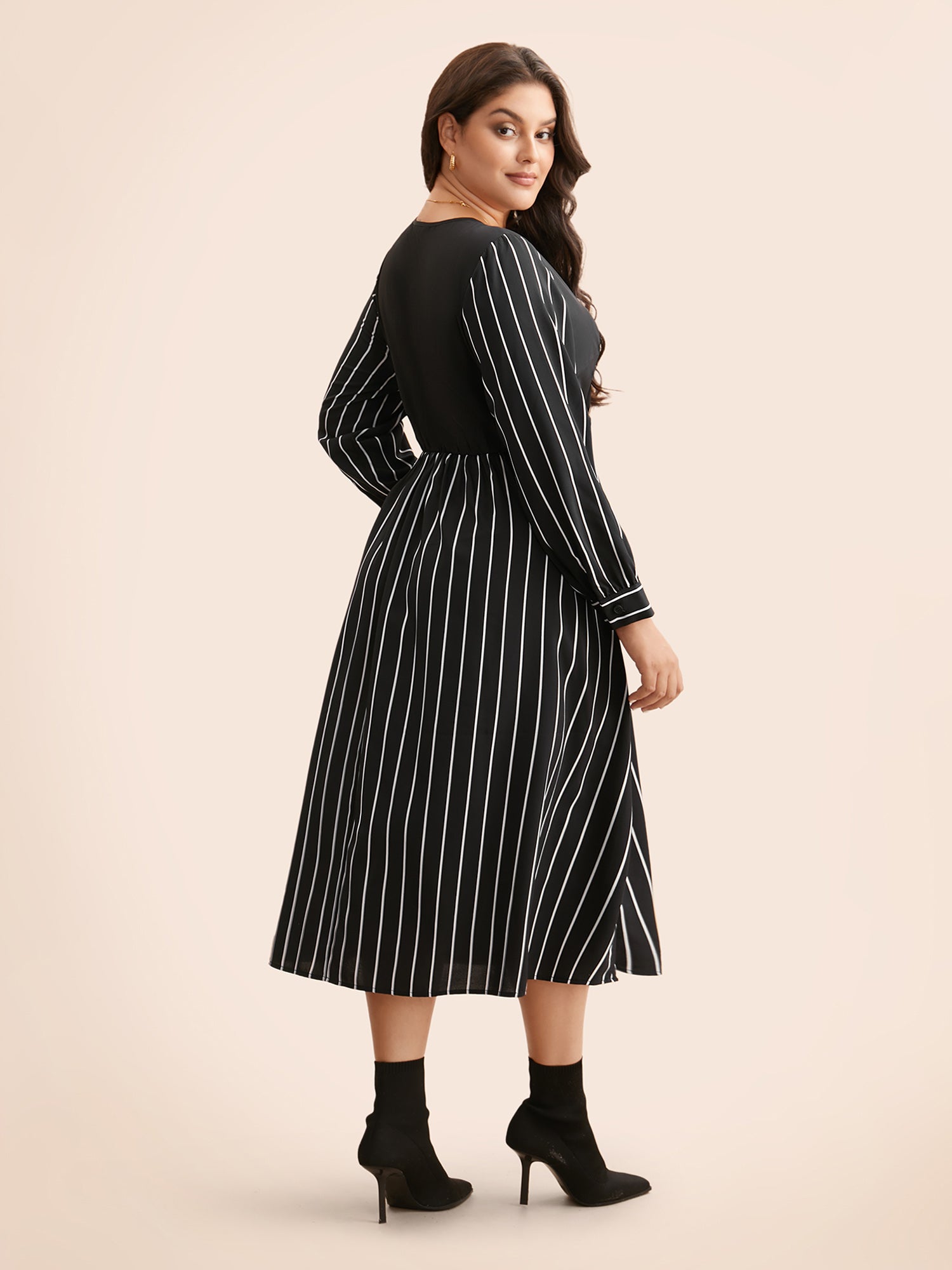 Round Neck Striped Patchwork Midi Dress