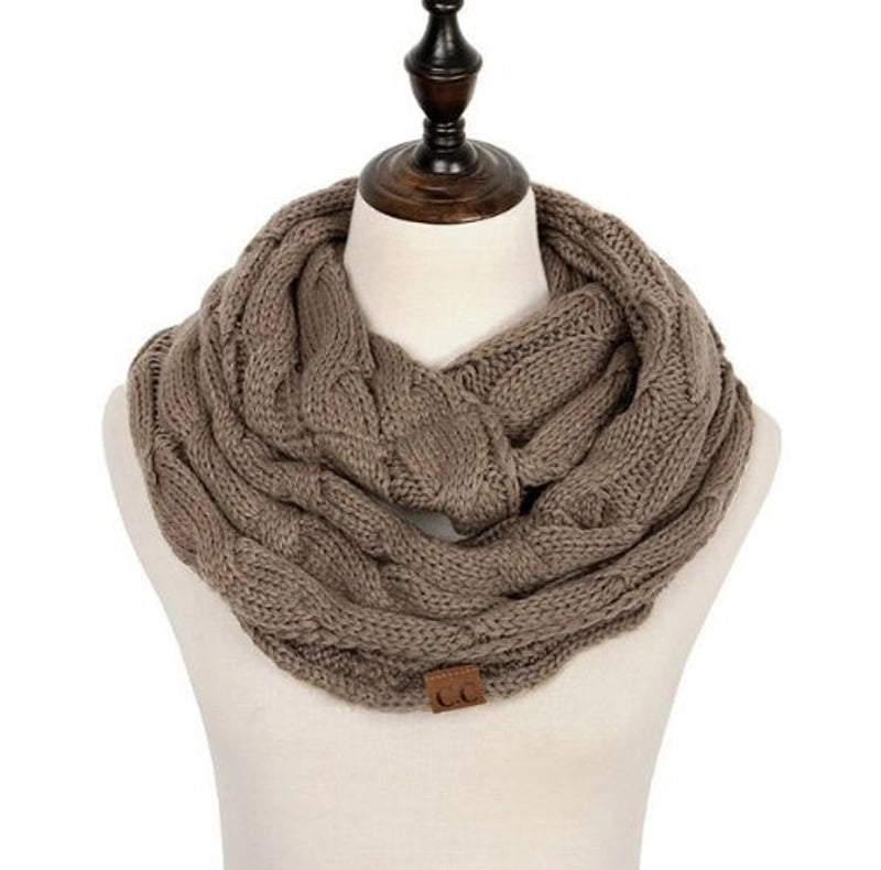 Women's Streetwear Solid Color Knit Scarf