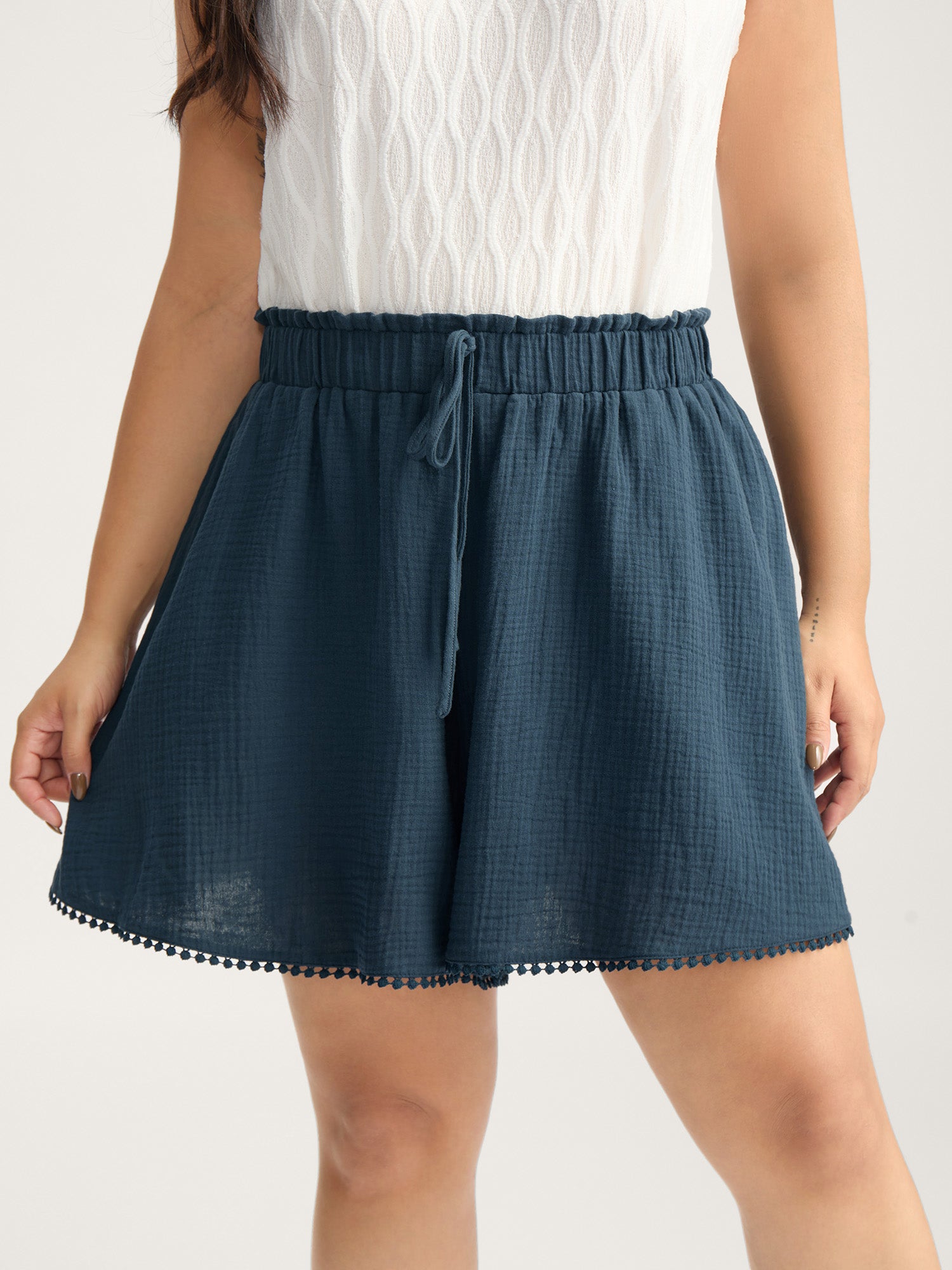Cotton Textured Waist Tie Wide-Leg Shorts