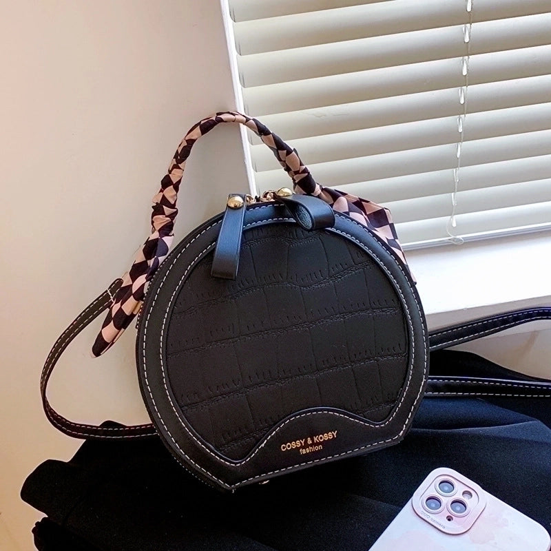 Women's Small Pu Leather Solid Color Streetwear Round Zipper Circle Bag