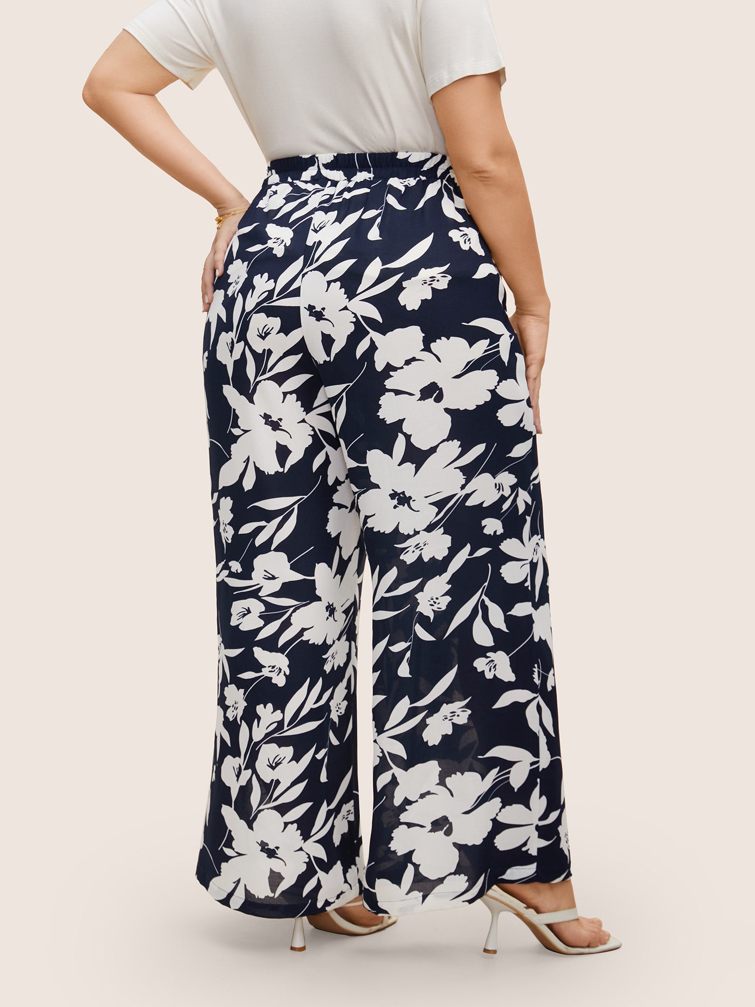 Silhouette Floral Print Ties Side Seam Pocket Pants