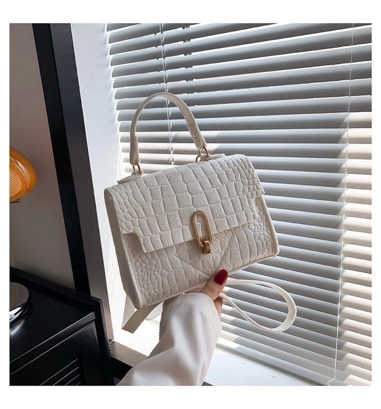 Women's Medium Felt Solid Color Streetwear Flip Cover Handbag