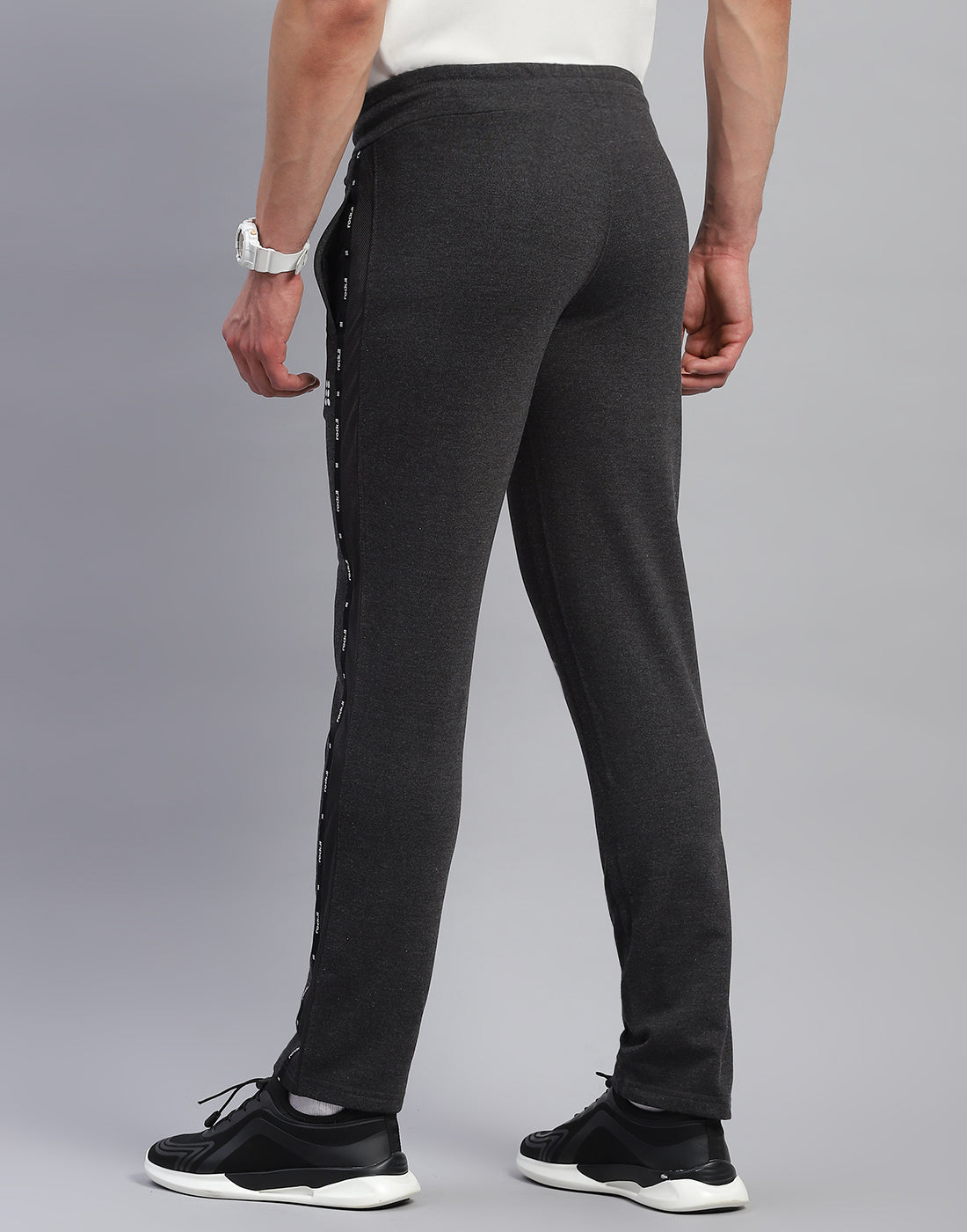 Men Grey Solid Slim Fit Lower