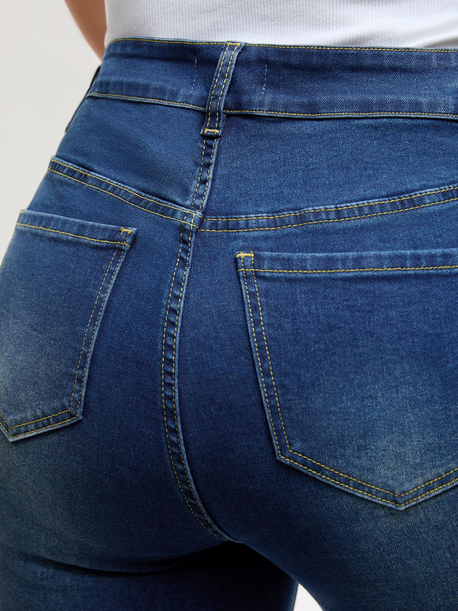 Classic Sculpting Boyfriend Jeans