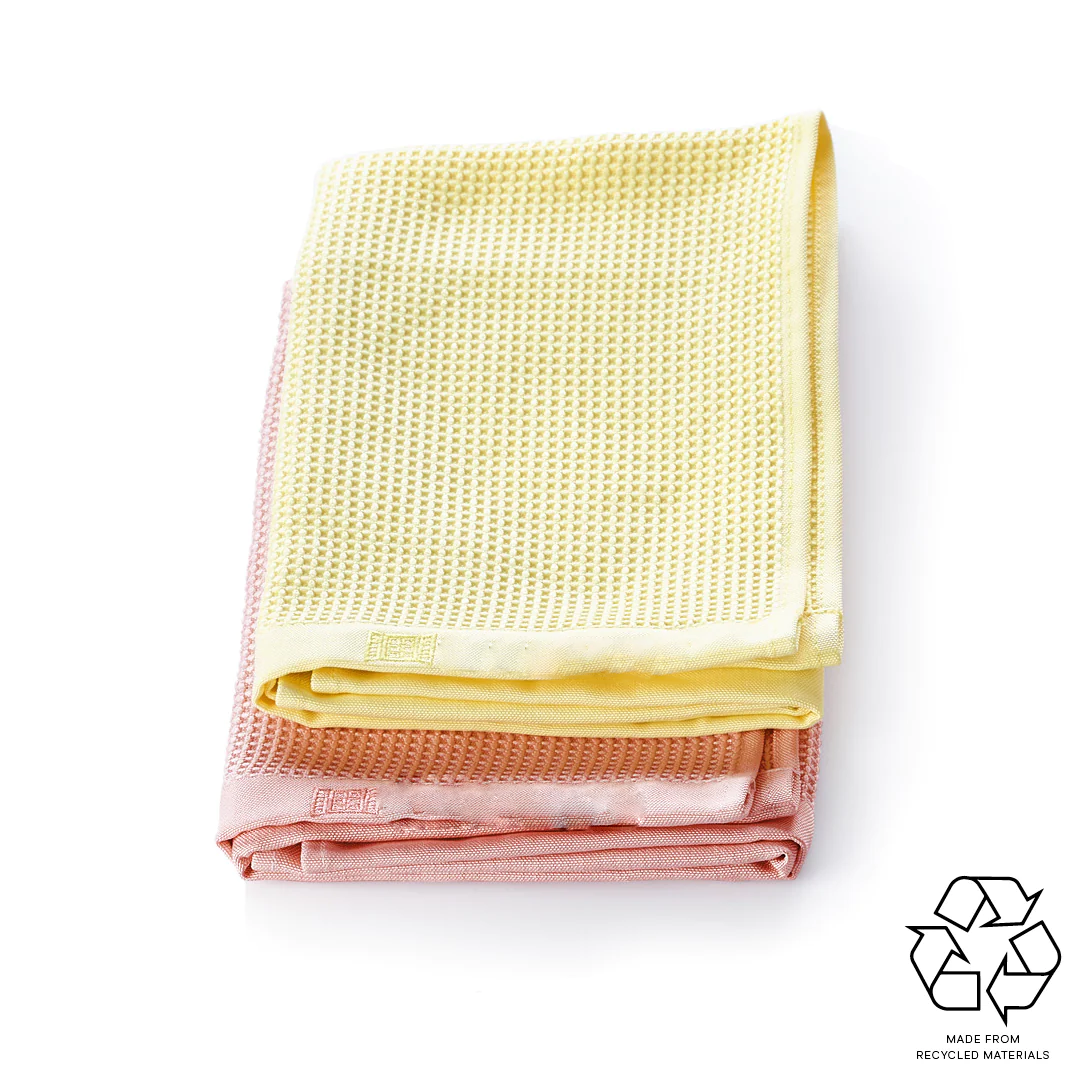 RECYCLED MICROFIBRE WINDOW TOWEL