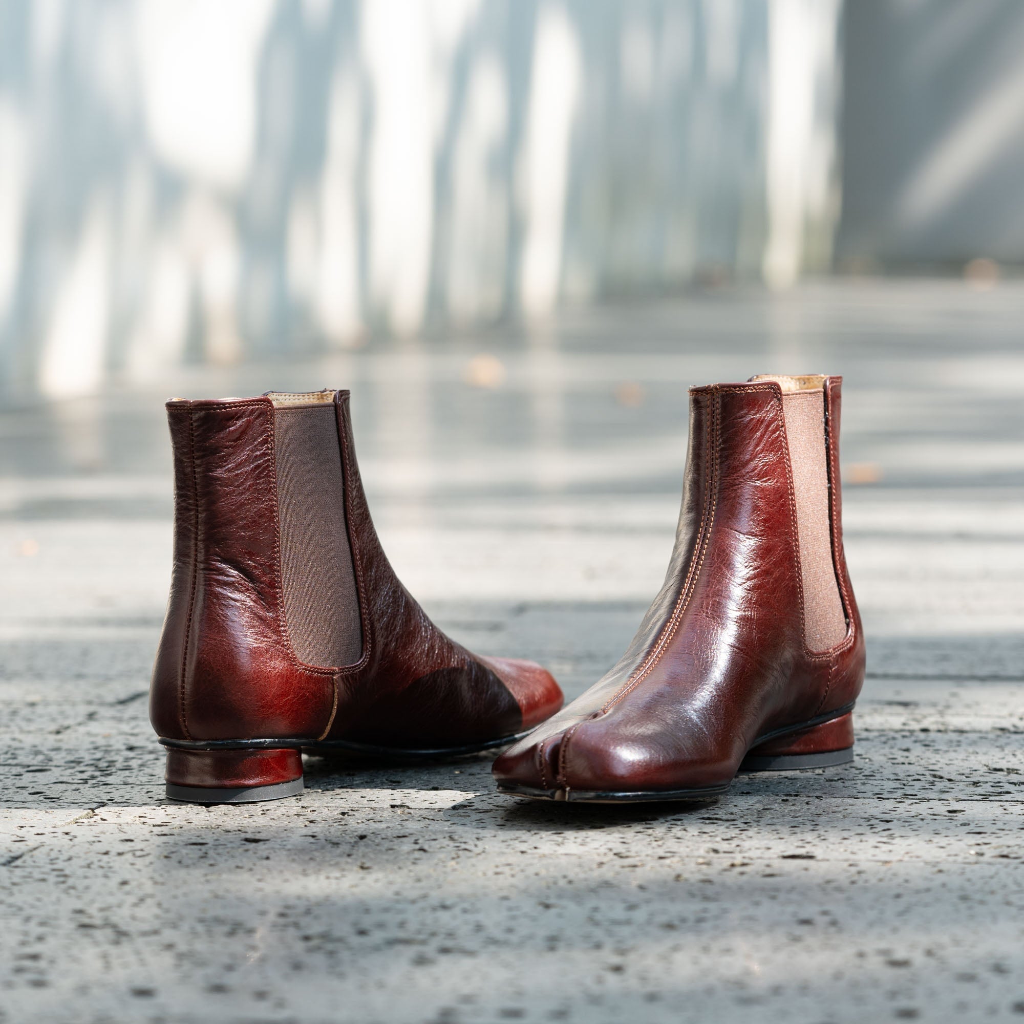 Handmade Leather Retro Split Toe Chelsea Boots For Women Ankle Boots Black/Coffee/Beige