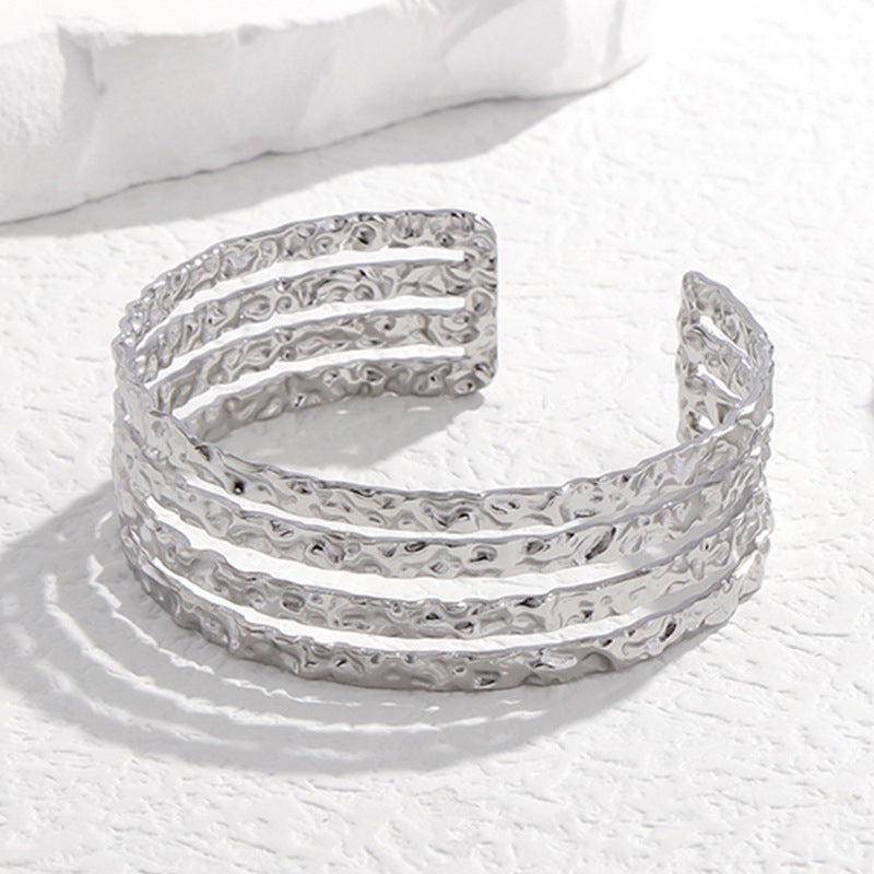 2 Pieces Expressive Stripe Stainless Steel Electroplating Bangles