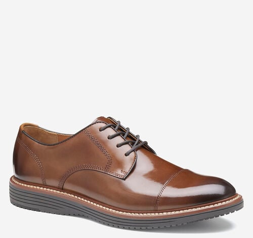 Causal trendy shoe