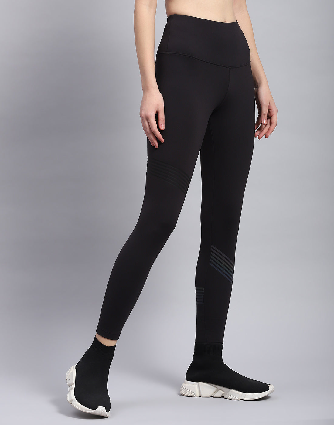 Women Black Solid Regular Fit Legging