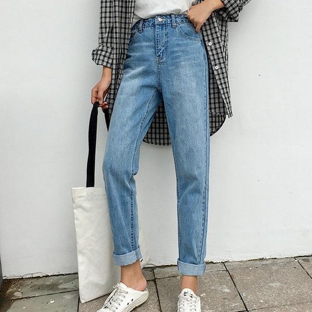 Classic High Waisted 90s Jeans