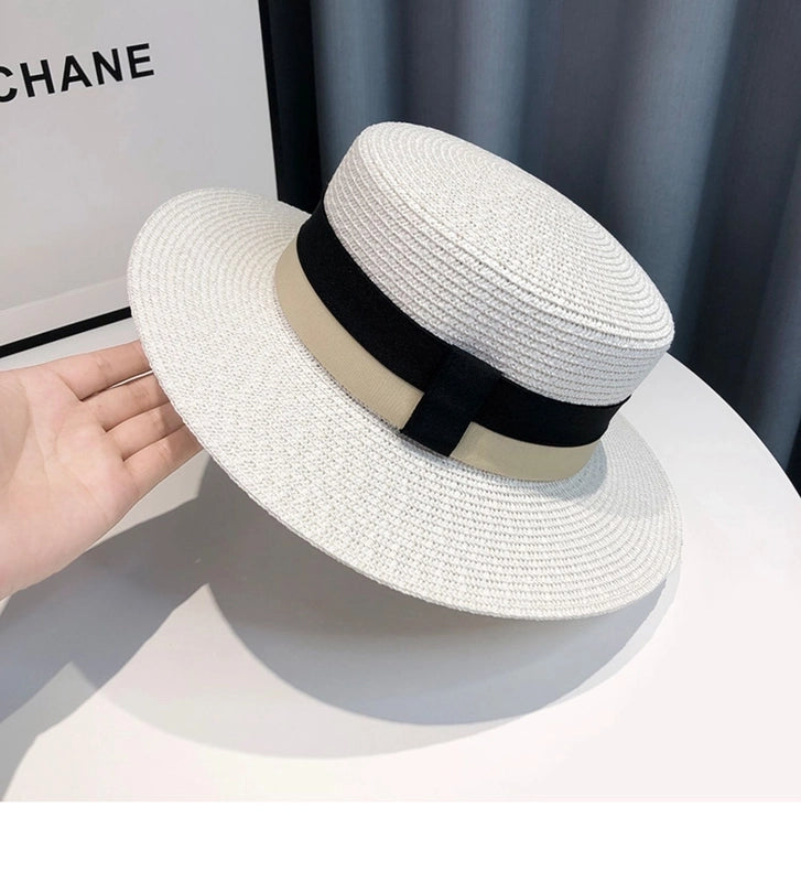 Women's Minimalist Classic Style Color Block Flat Eaves Straw Hat