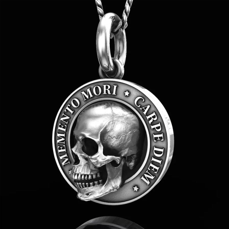 🔥 Memento Mori Skull Pendant