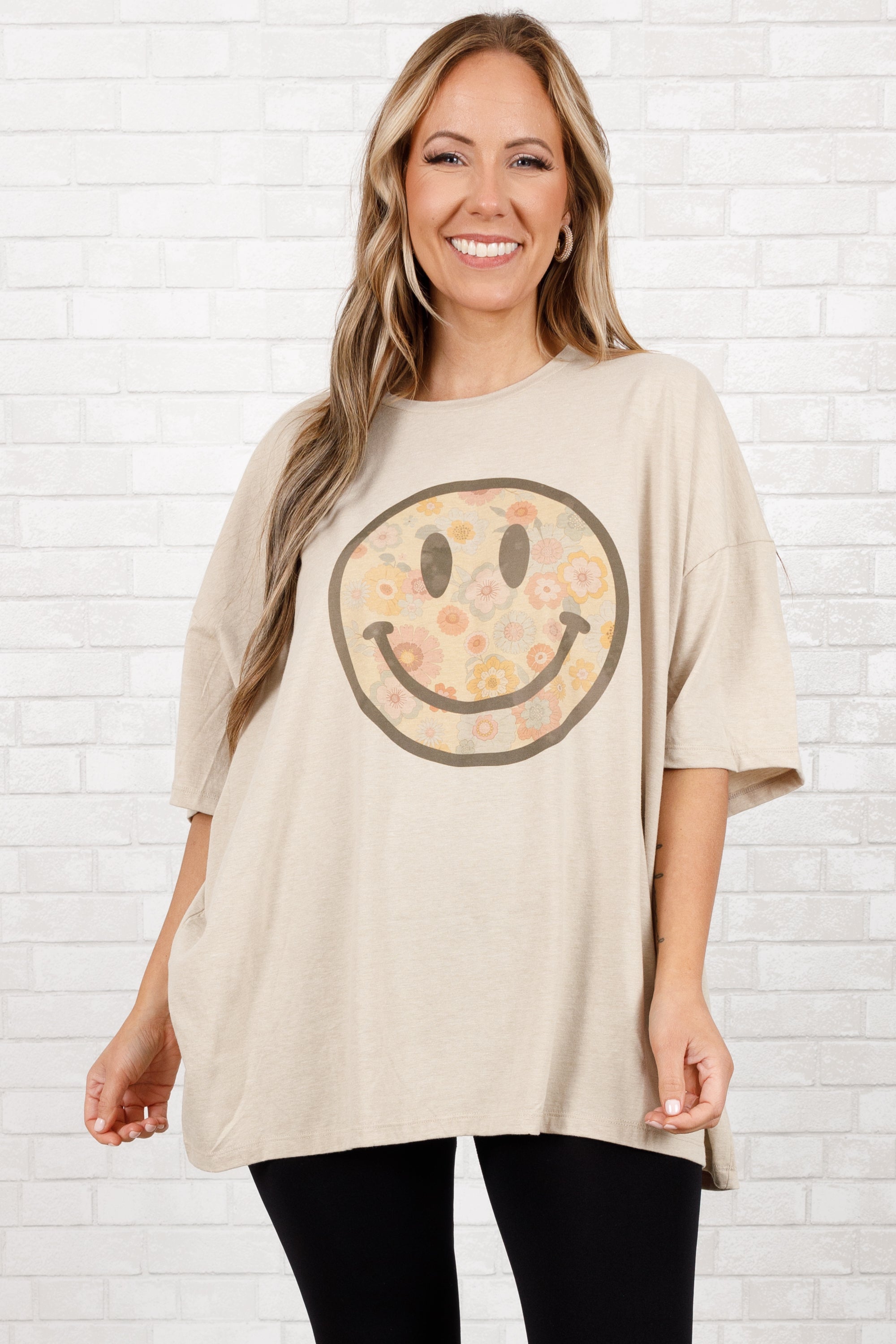 Flowers Make Me Smile Boyfriend Tee. Heather Beige