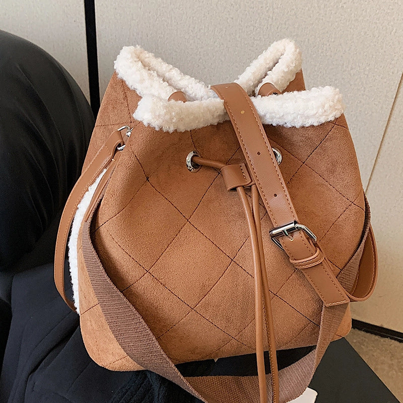 Women's Pu Leather Suede Solid Color Classic Style Streetwear Bucket String Crossbody Bag