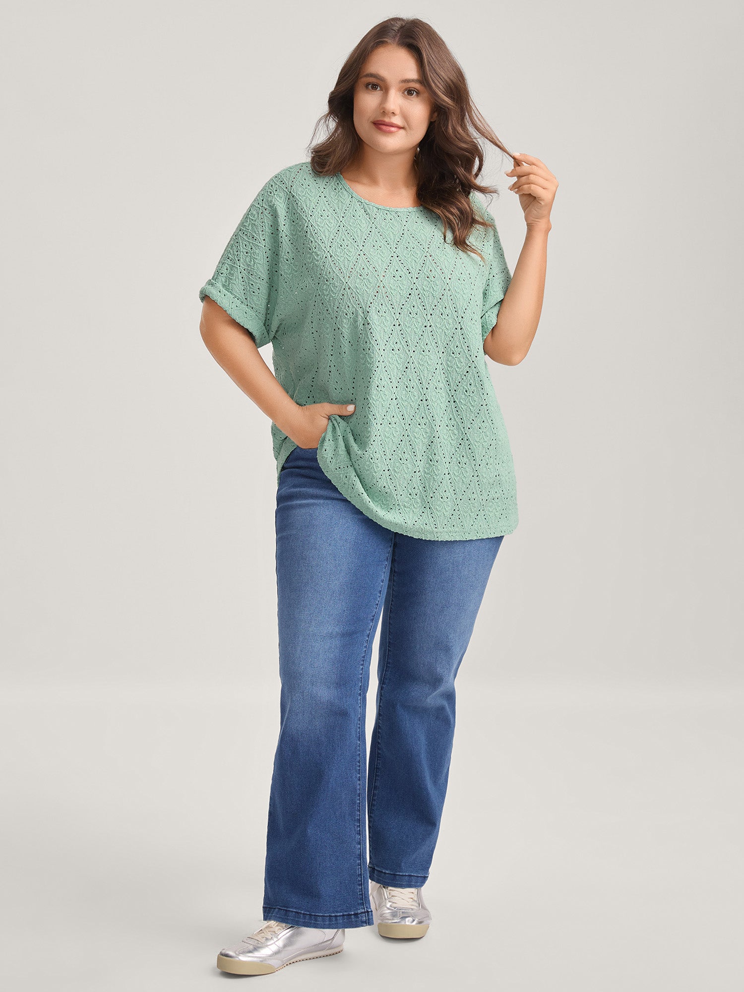 Textured Round Neck Solid Knit Top