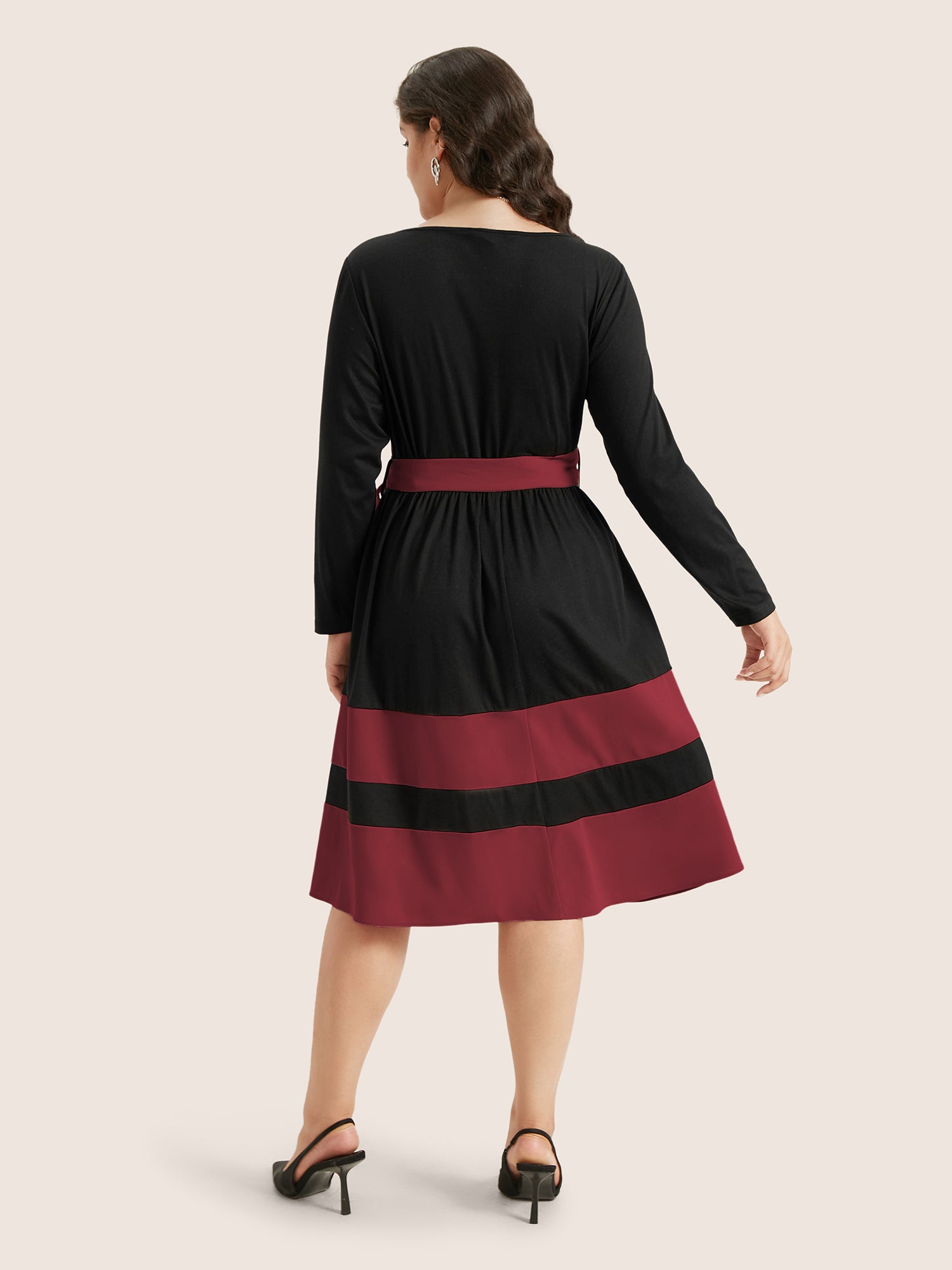 Two Tone Belted Bowknot Square Neck Dress