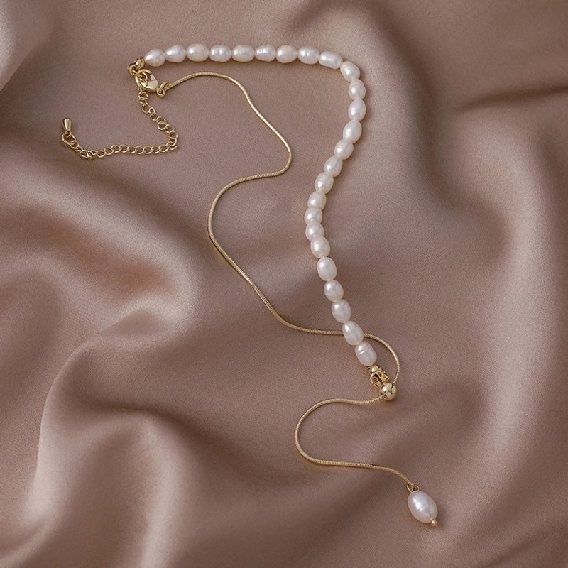 Alloy Freshwater Pearl Copper Fashion Solid Color Irregular Necklace