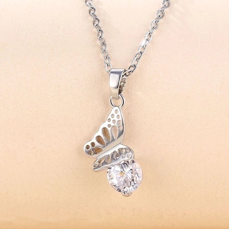 Stainless Steel White Gold Plated Elegant Plating Inlay Round Flower Butterfly Zircon Pendant Necklace