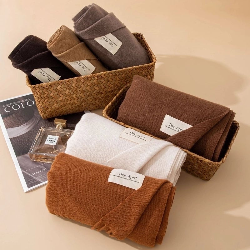 Women's Sweet Solid Color Polyester Scarf