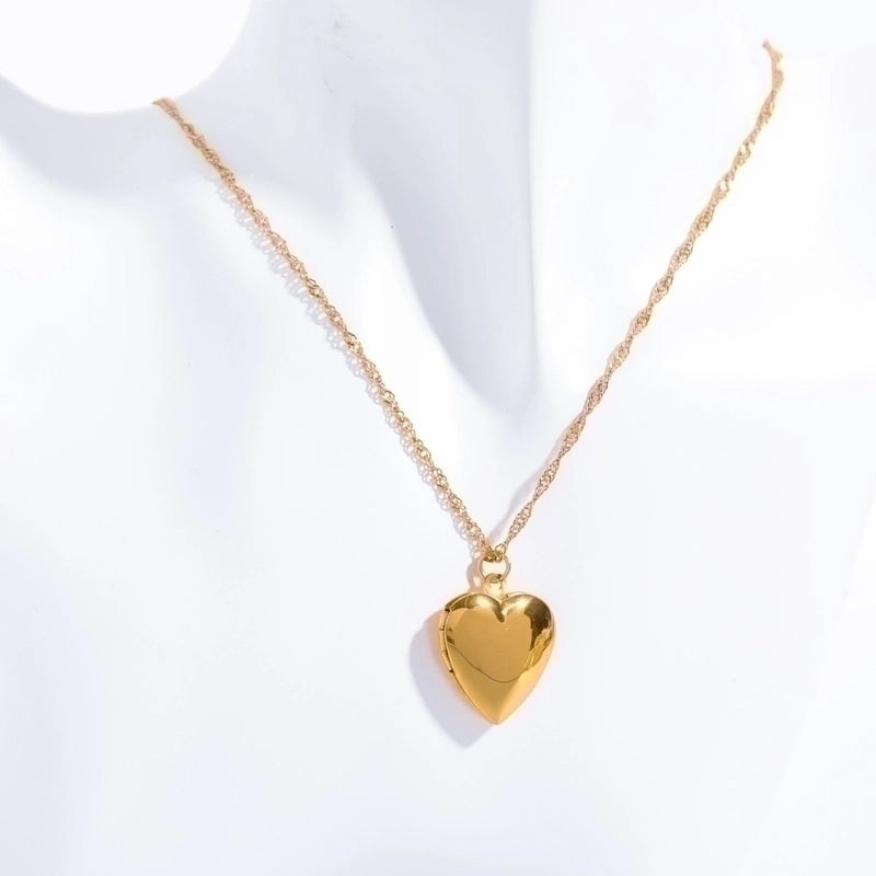 Casual Vintage Style Classic Style Heart Shape 304 Stainless Steel 18K Gold Plated Plating Stainless Steel Necklaces