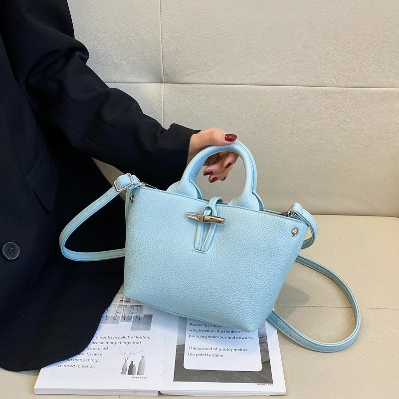 Women's Pu Leather Solid Color Classic Style Bucket Zipper Crossbody Bag