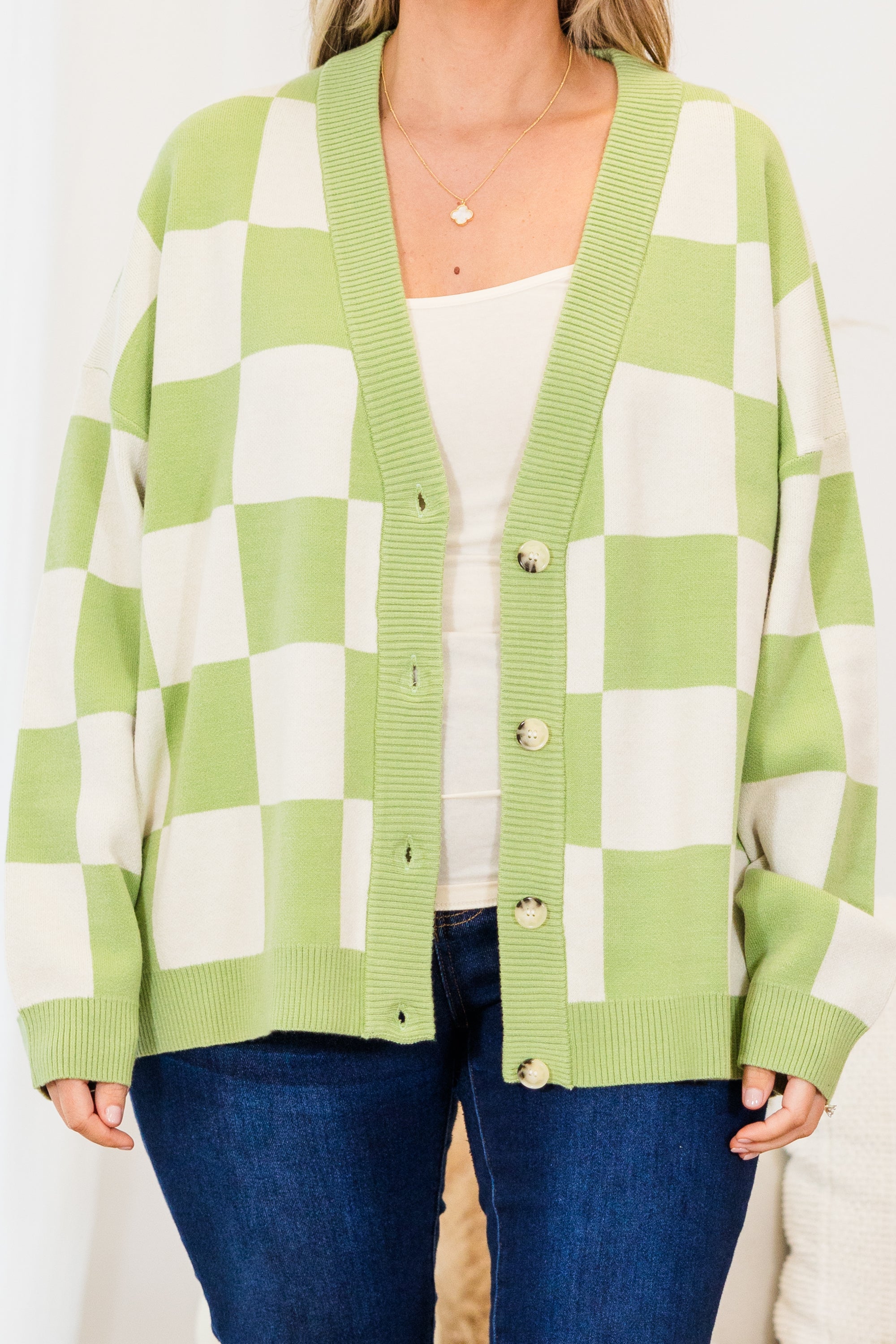 Checkmate Babe Cardigan. Green