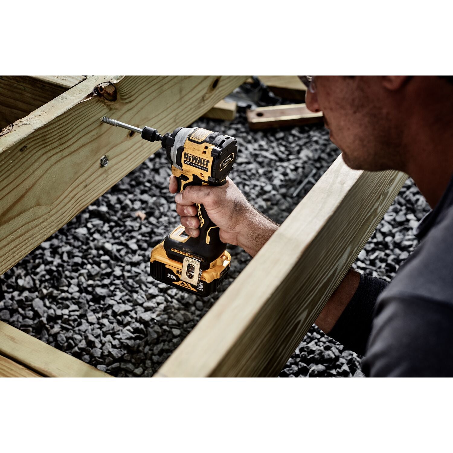 DeWalt DCF850P1 ATOMIC 20V MAX* 1/4 in. Brushless Cordless 3-Speed Impact Driver Kit (1 Battery)