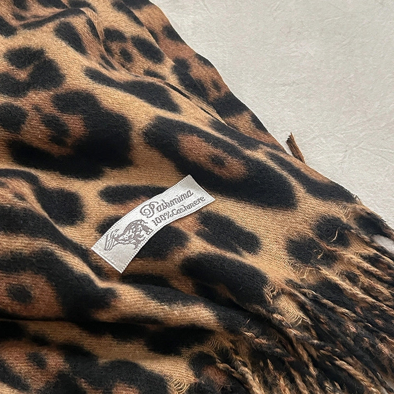 Unisex Retro Leopard Polyester Tassel Scarf