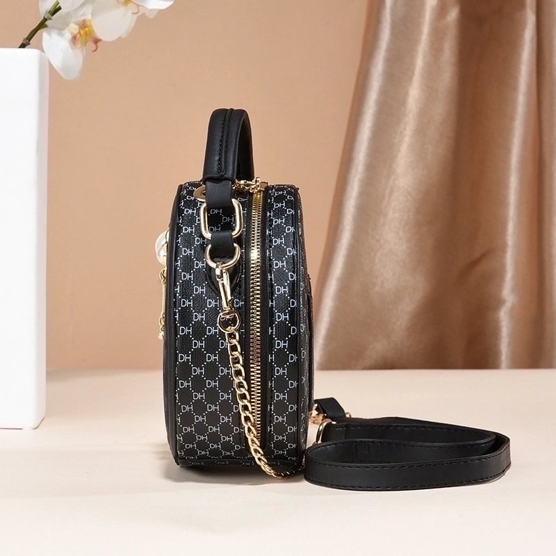 Women's Small All Seasons Pu Leather Color Block Classic Style Round Zipper Shoulder Bag