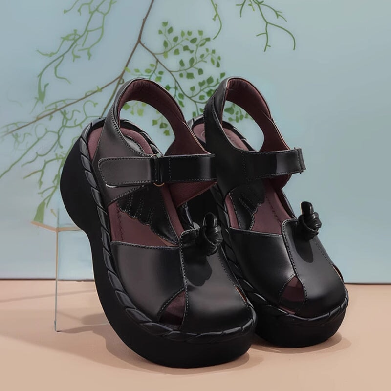 Retro Leather Ankle Strappy Sandals Handmade Closed Toe in Black