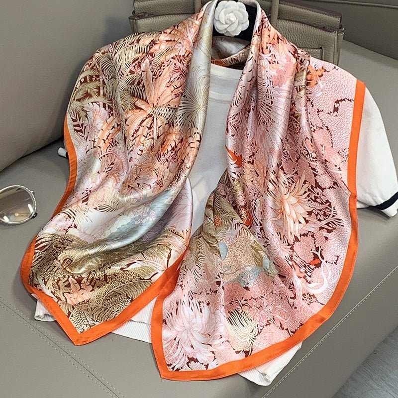 Women's Elegant Minimalist Printing Silk Printing Silk Scarf