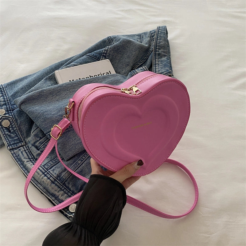 Personalized. Stylish And Simple Indentation Contrast Color Heart Bag  Autumn New Trendy Pure Color Trendy Shoulder Messenger Bag